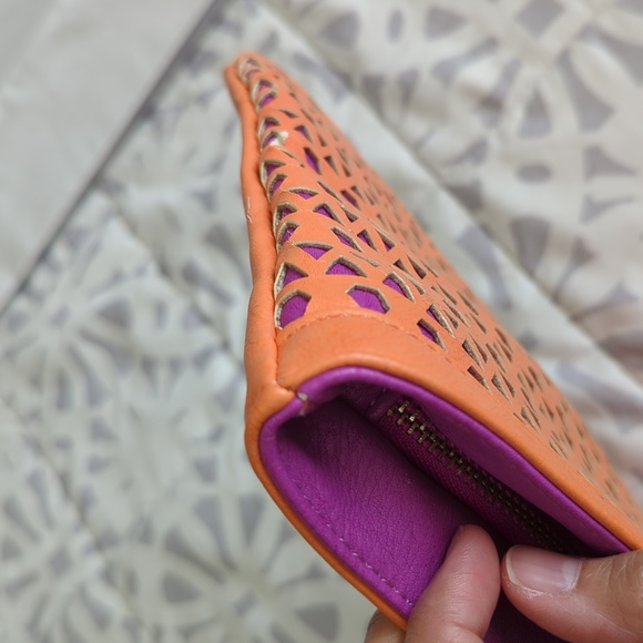 Shiraleah Color Block Clutch. - Picture 7 of 8